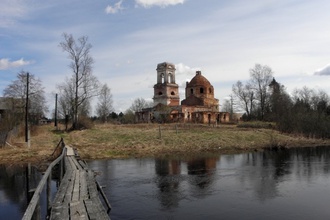 Церковь Николая Чудотворца в д. Осиновец — последнее место служения отца Владимира. <i>2010. Фото Вадима Павлова</i>