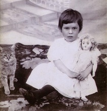 Неонилла — дочь священника Сергия Покровского. Орёл, 1907 г.