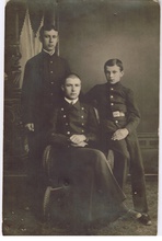 Дети отца Константина — Александр, Антон и Георгий Брижицкие.<br>Фото из семейного архива Олега Александрова