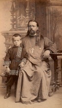 Священник Федор Николаевич Вихров с сыном Борисом. 1890-е <br> Ист.: Фотопрогулки
