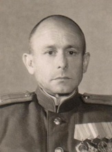 Сын, Вихров Евгений Васильевич. 1945 <br>
Ист.: Астраханское духовенство