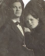 Сын Леонид с женой Анной Дмитриевной. 1920-е
<br>Ист.: Всемирное генеалогическое древо