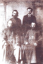 Братья Флоринские, г. Курган, 1910 г.<br> Нижний ряд слева направо: иерей Василий, иерей Сергий. Верхний ряд слева направо: псаломщик Владимир, Алексей.<br> Ист.: Священнический род Флоринских ...