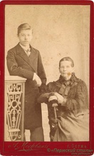 Николай Пьянков с  матерью Евдокией Васильевной. Сент. 1895<br>Ист.: Пермский стиль