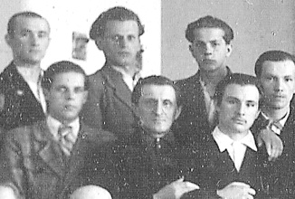 Фрагмент общего фото: выпускник Ленинградской духовной семинарии Василий Степанович Серебряков — в первом ряду посередине. Ленинград, 1948.<br>Ист.: Первый выпуск Ленинградской духовной семинарии ...