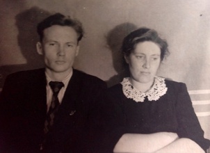 Внук — Глеб Худяков с женой <br>1960-е.<br> Ист.: myheritage.com