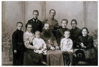 Семья священника Петра Беляева
