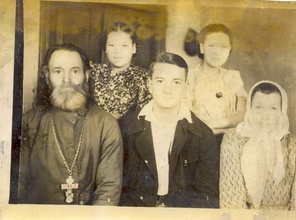 Отец Николай Шинкевич с семьей