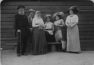 Константин Нелидов (в центре), фото 1914 г.<br>Ист.: fond.ru