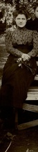 Клавдия Ефимовна Григорьева (дочь). 3.6.1908. Фрагмент фотографии учениц 8-го класса Енисейской женской гимназии. Место хранения фотографии: Муниципальное бюджетное учреждение культуры «Енисейский краеведческий музей им. А.И. Кытманова». Опубл.: https://goskatalog.ru/portal/#/collections?id=18100443