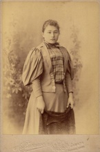 Дочь, Костровская Лидия Лаврентьевна. 1890-е <br> Ист.: Астраханское духовенство